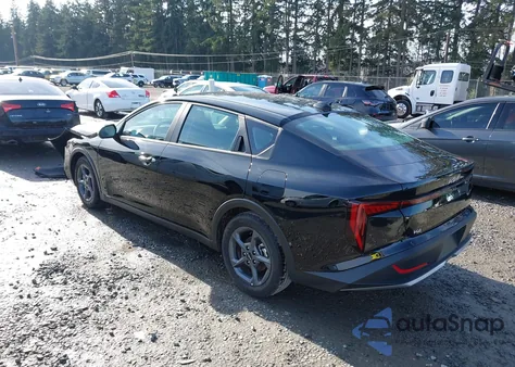 2025 Kia K4 Lxs из США, поврежденный, VIN 3KPFT4DE1SE192747